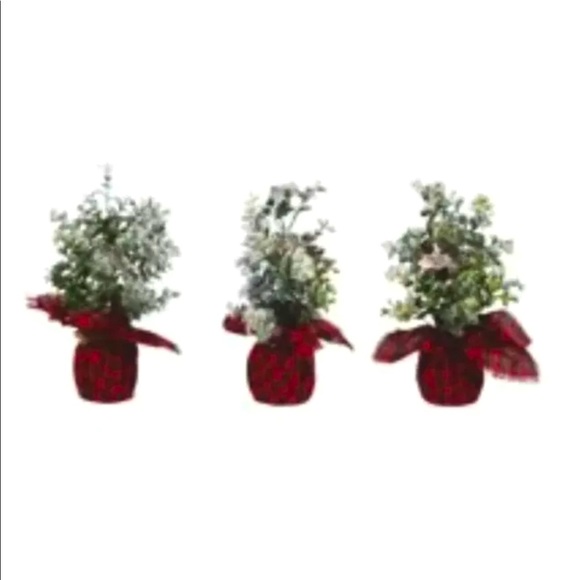 Set of 3 Boxwood Mini Christmas Trees by Holiday Time Plaid Base - Picture 4 of 6